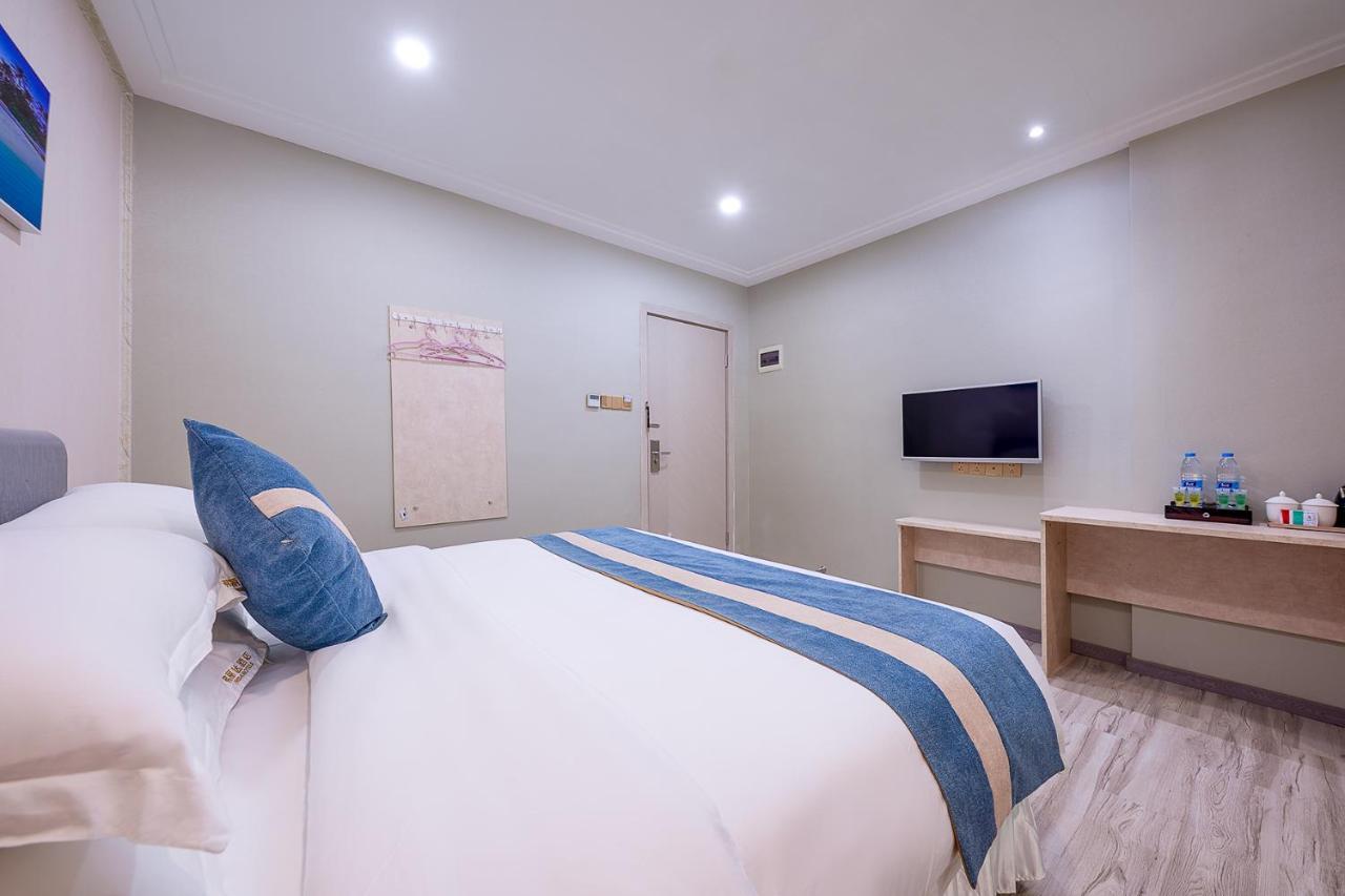 Frida Hotels Guangzhou Baiyun International Airport エクステリア 写真