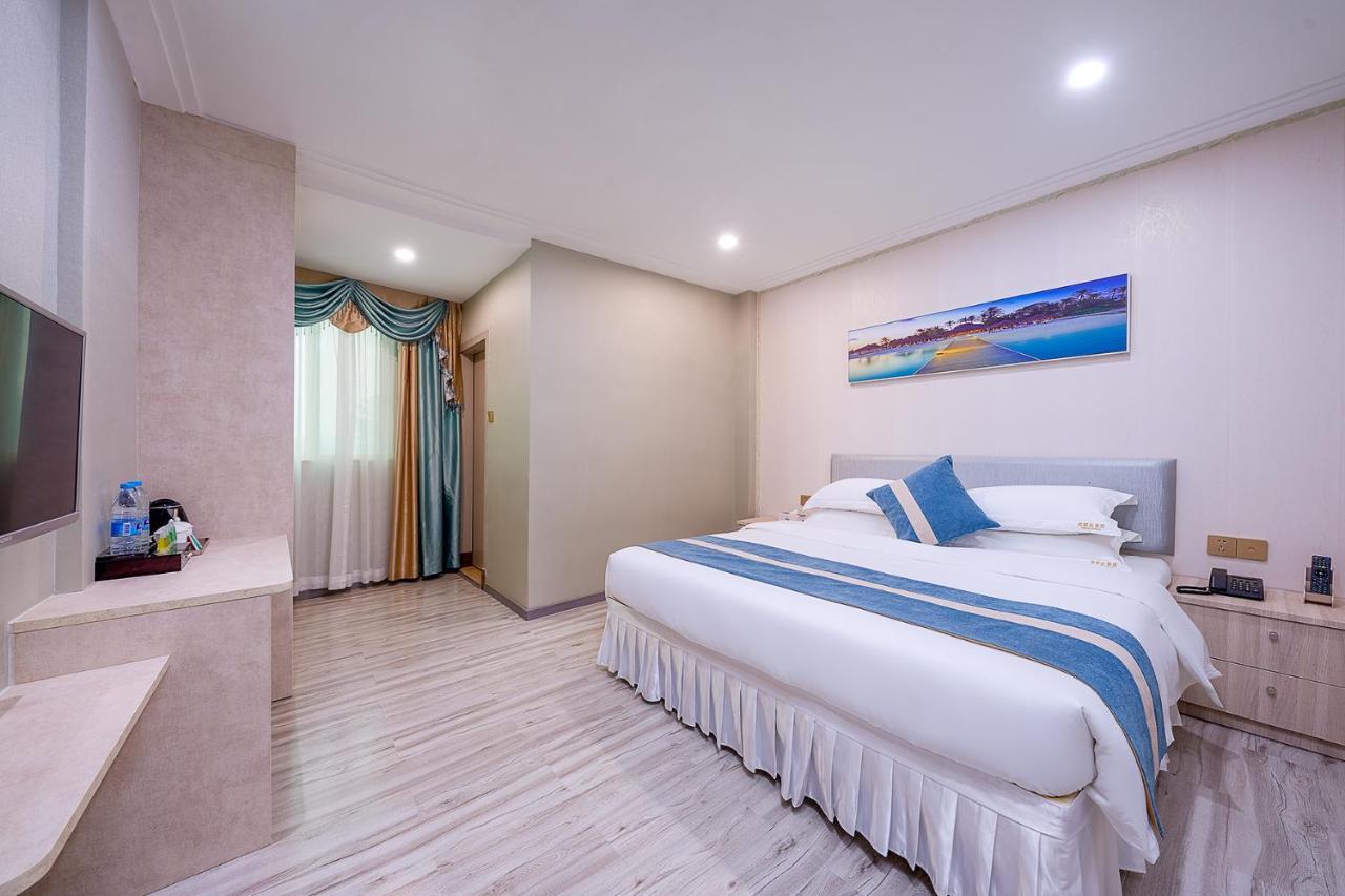 Frida Hotels Guangzhou Baiyun International Airport エクステリア 写真