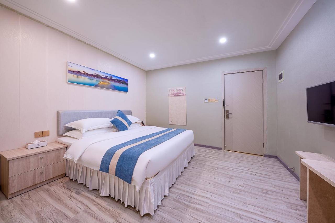 Frida Hotels Guangzhou Baiyun International Airport エクステリア 写真
