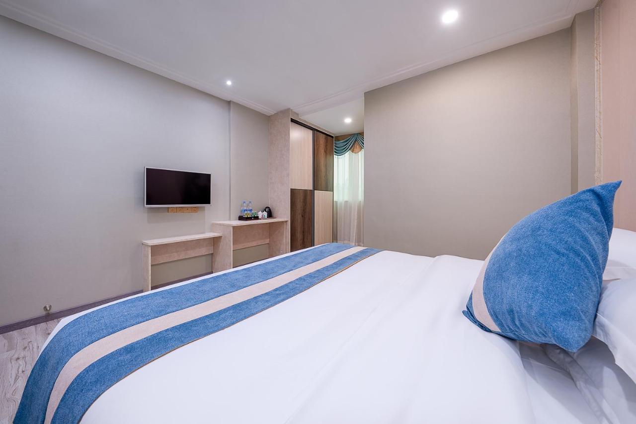 Frida Hotels Guangzhou Baiyun International Airport エクステリア 写真