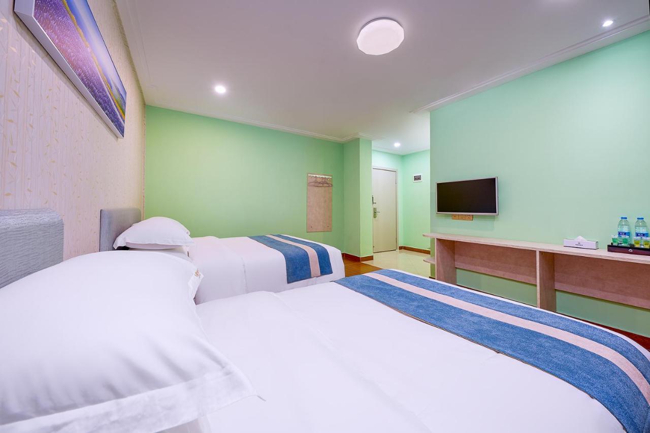 Frida Hotels Guangzhou Baiyun International Airport エクステリア 写真